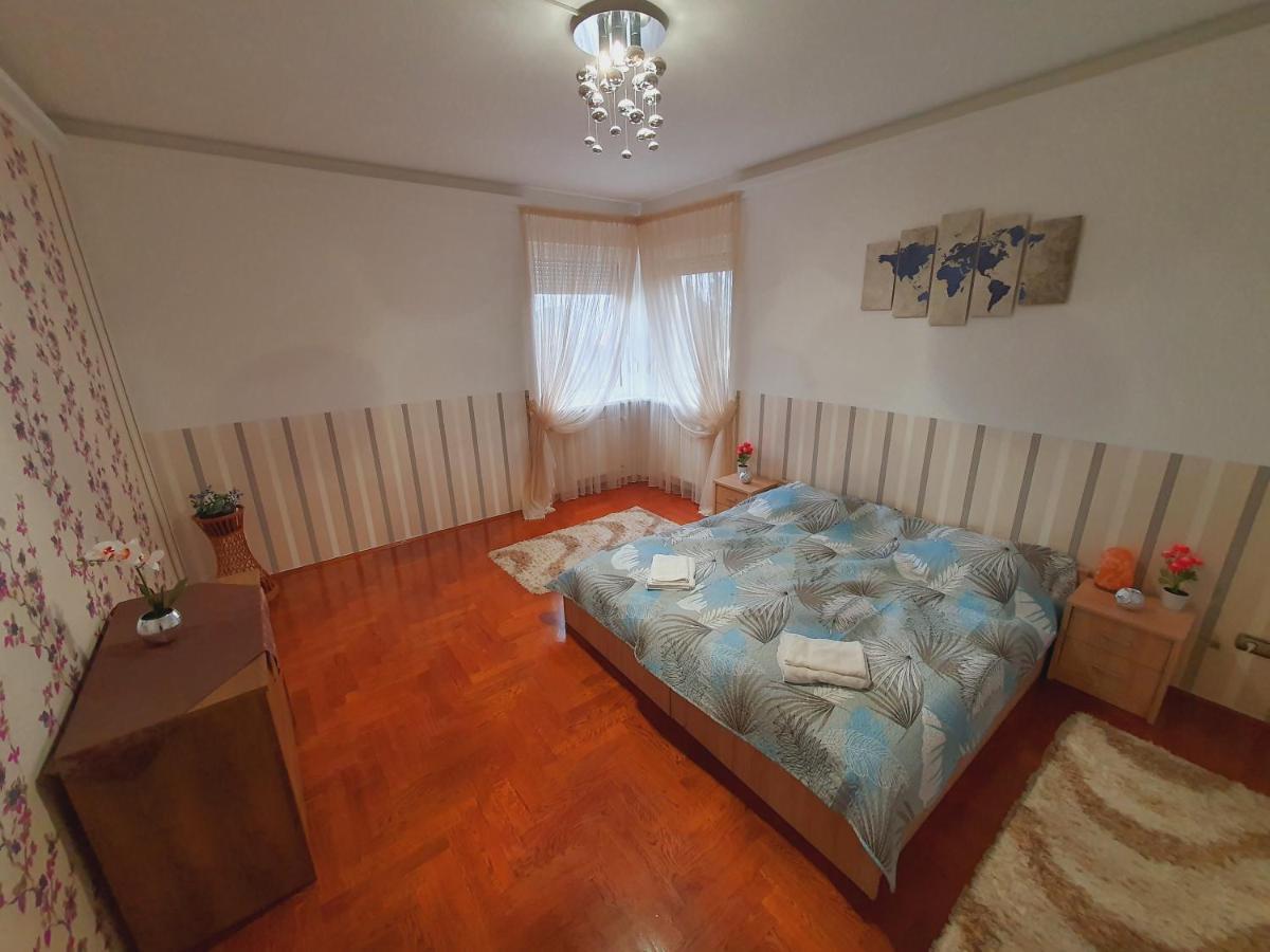 Adel Apartman Miskolc Bagian luar foto
