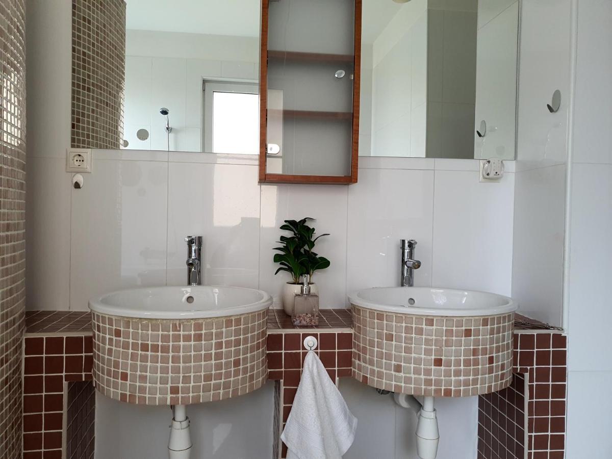 Adel Apartman Miskolc Bagian luar foto