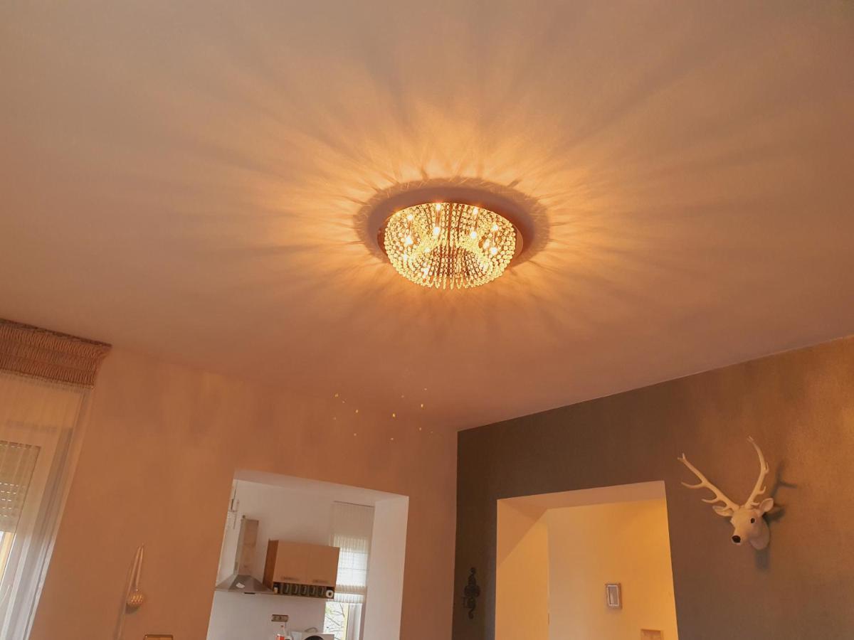 Adel Apartman Miskolc Bagian luar foto